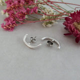 Single Silver Short Lobe Hugging Earring