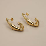 Χρυσοί Κρίκοι με Καμπύλη Φόρμα