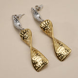 Κρεμαστά Σκουλαρίκια με Στριφτό Ορθογώνιο Σχέδιο