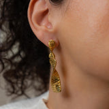 Κρεμαστά Σκουλαρίκια με Στριφτό Ορθογώνιο Σχέδιο