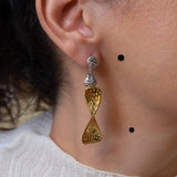 Κρεμαστά Σκουλαρίκια με Στριφτό Ορθογώνιο Σχέδιο