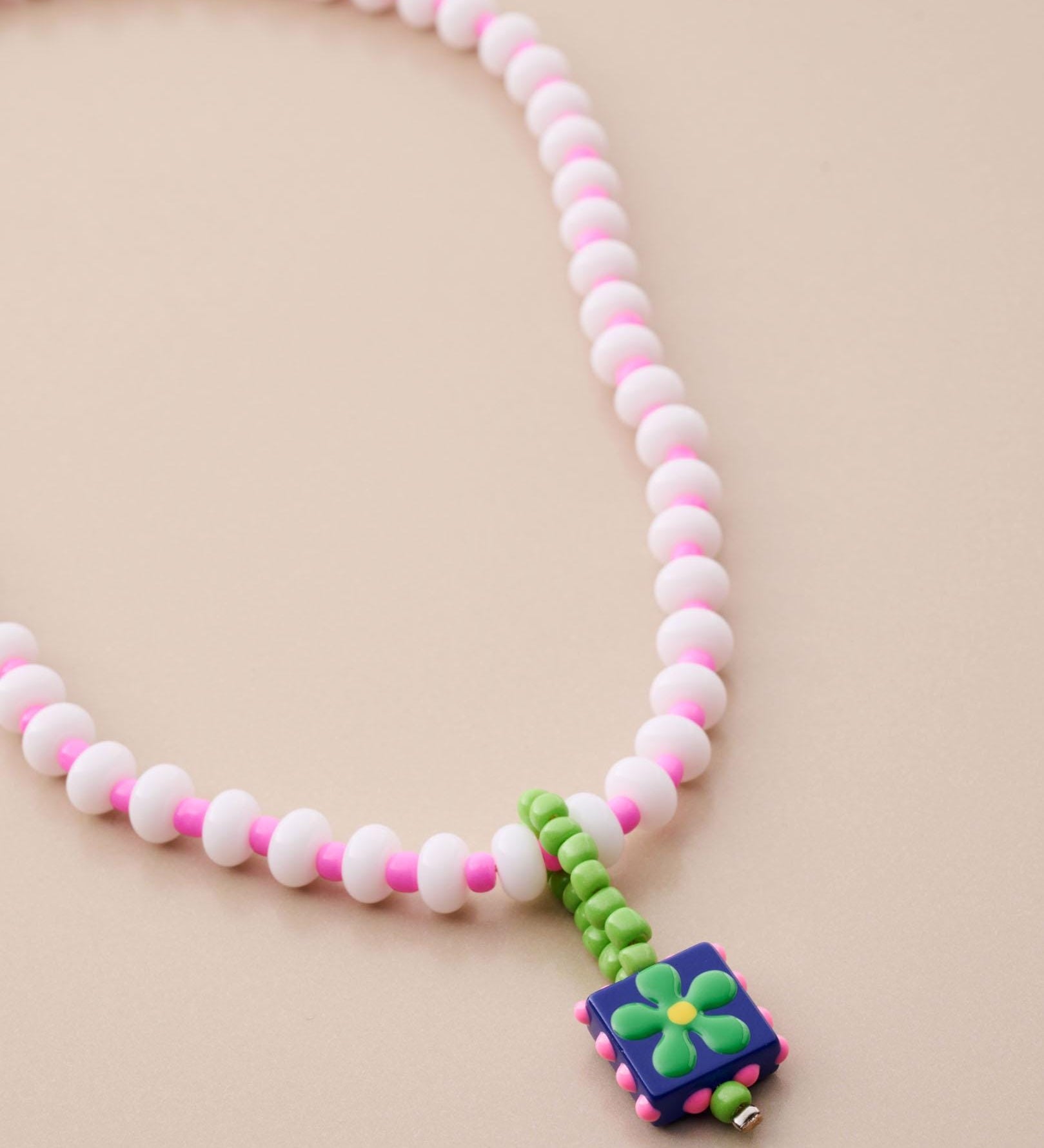 Colorful Seed Bead Necklace With Daisy Pendant