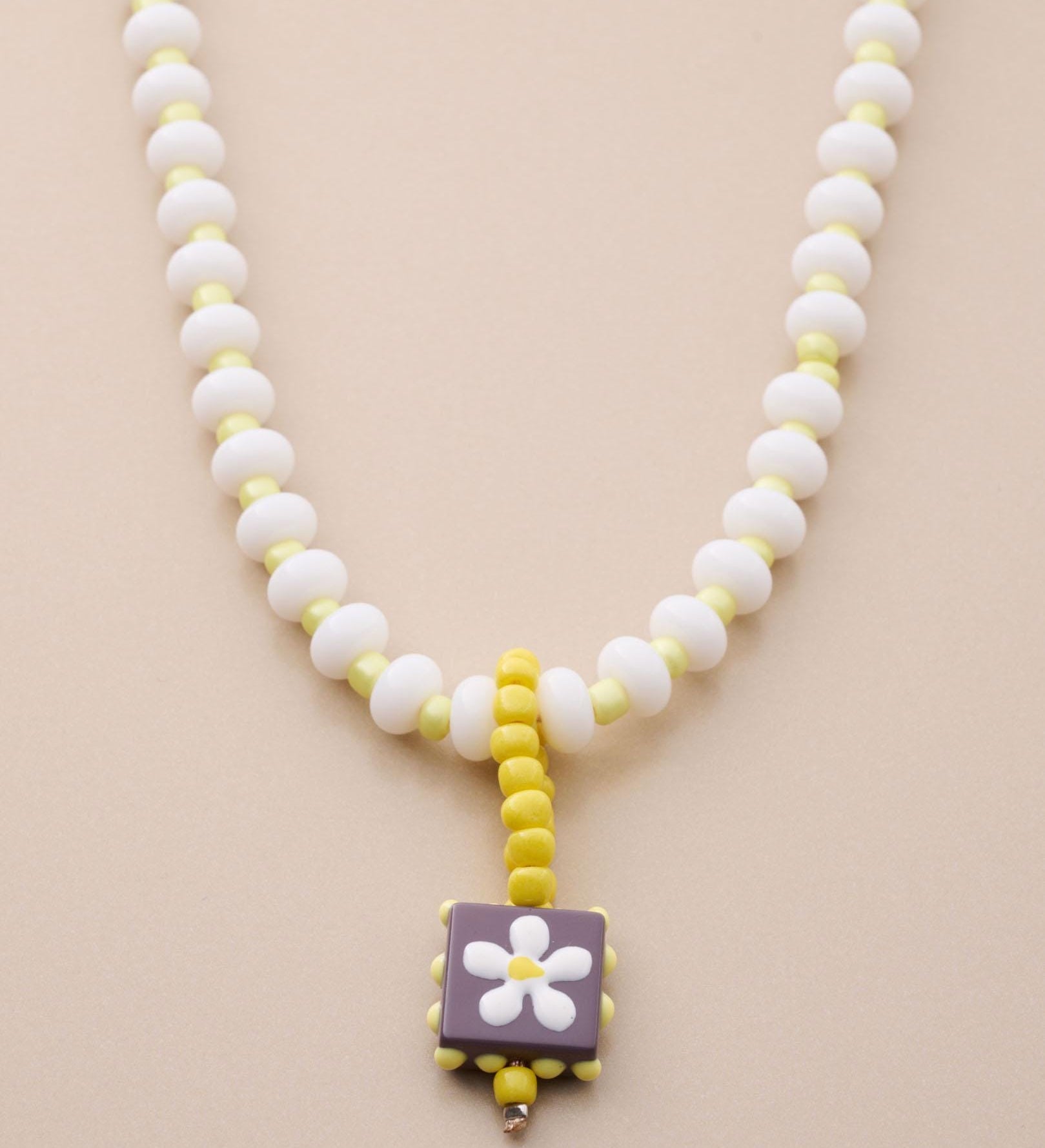 Colorful Seed Bead Necklace With Daisy Pendant